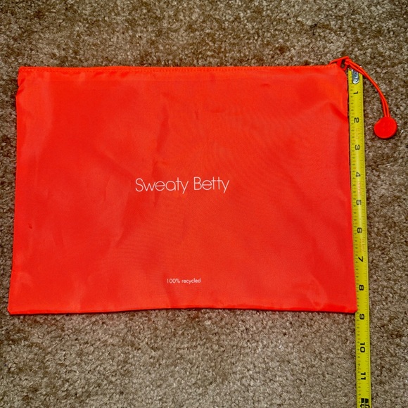New Sweaty Betty Bright Orange Water-Resistant Gym Pouch, 12” x 9” - Picture 1 of 3